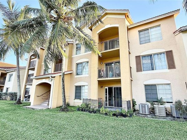 4190 San Marino Blvd, Unit 102, West Palm Beach, FL 33409