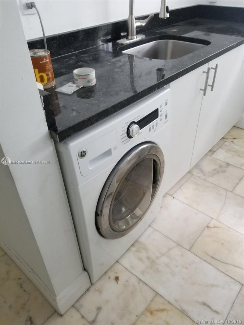 1526 Pennsylvania Ave, Unit 19, Miami Beach, FL 33139 Photo