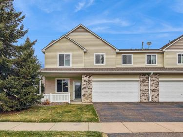 18502 97th Place N, Unit 2204, Maple Grove, MN 55311