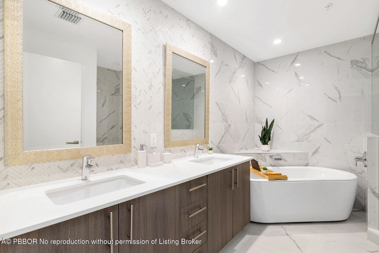 236 SE 5th Avenue, Unit 301, Delray Beach, FL 33483 Photo