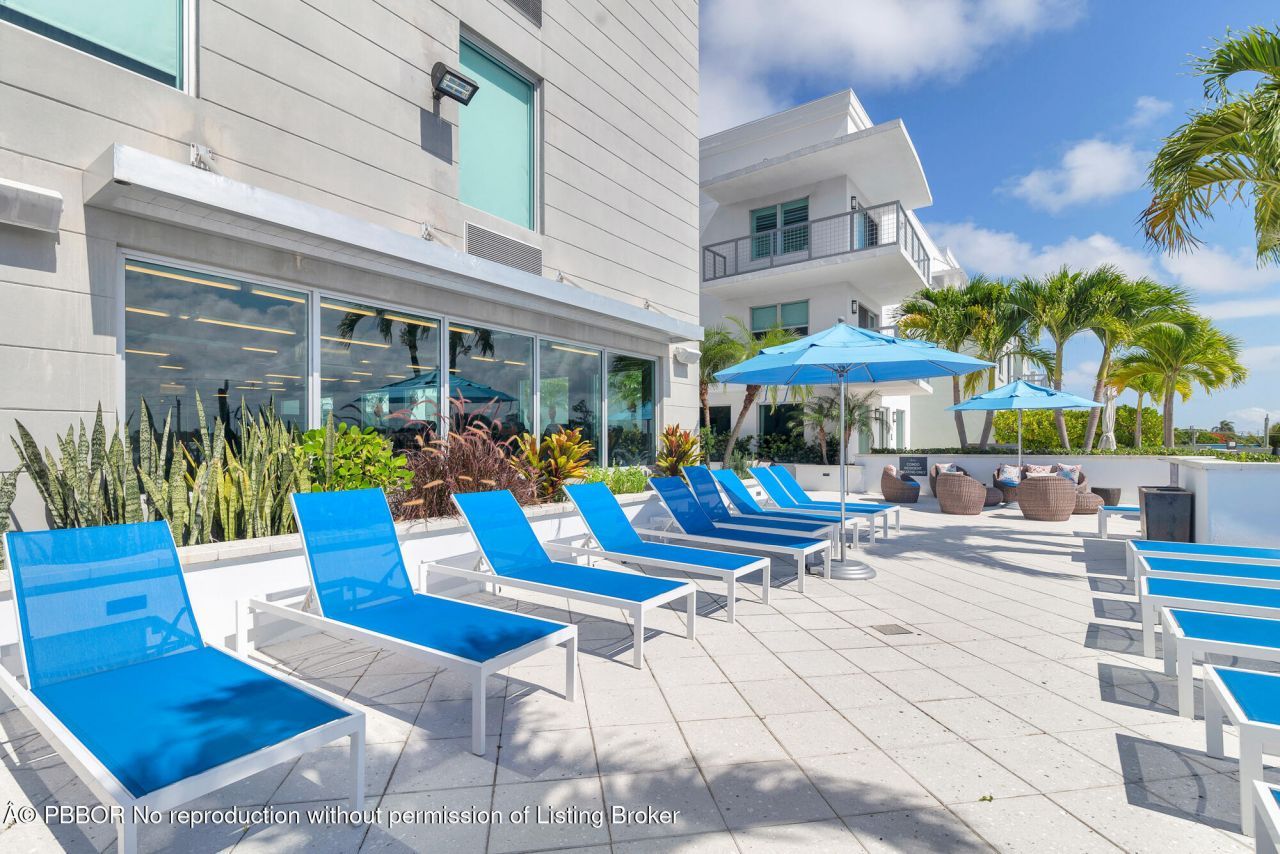 236 SE 5th Avenue, Unit 301, Delray Beach, FL 33483 Photo