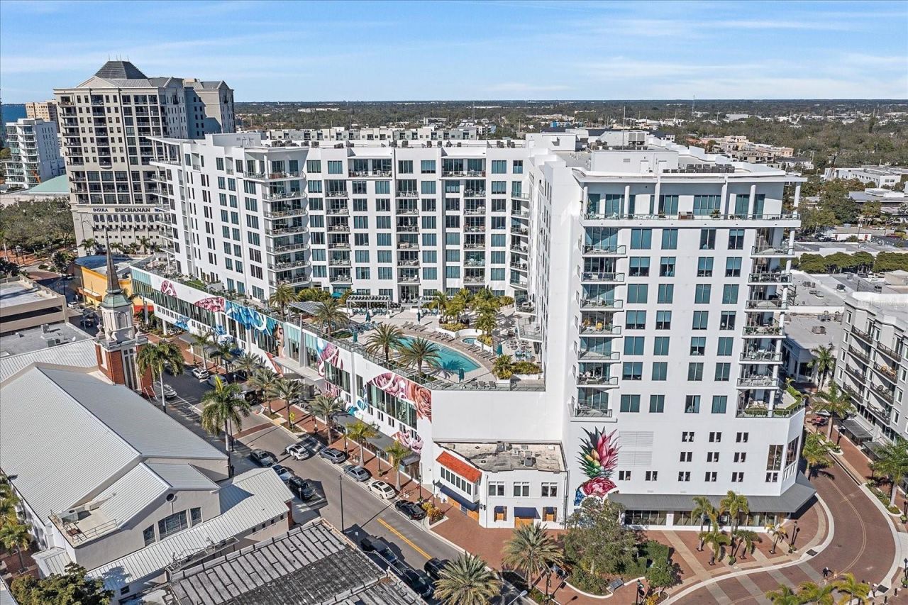 111 S Pineapple Avenue, Unit 816, Sarasota, FL 34236 Photo