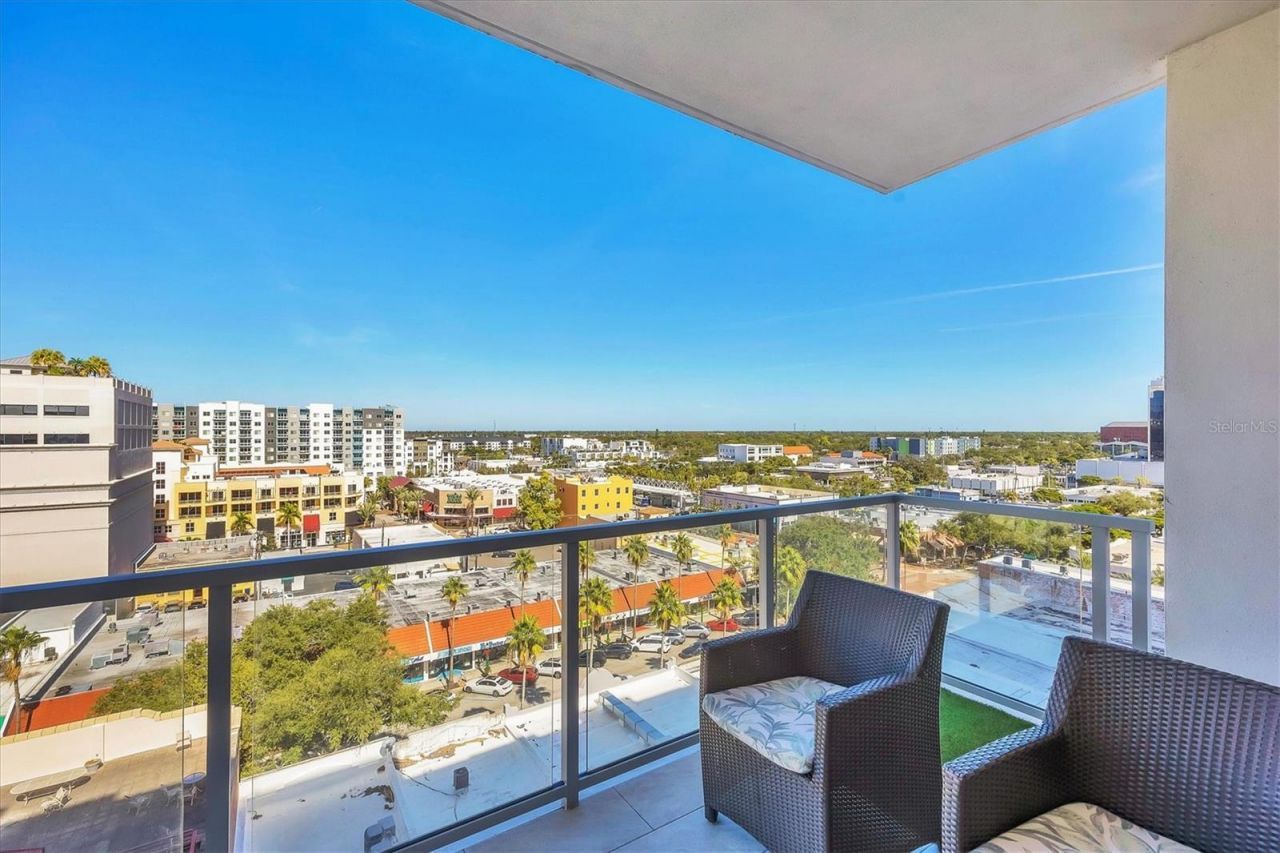 111 S Pineapple Avenue, Unit 816, Sarasota, FL 34236 Photo