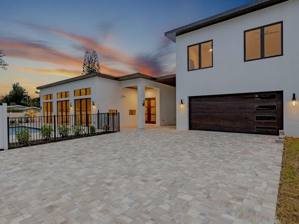 2079 HIBISCUS STREET, SARASOTA, FL 34239