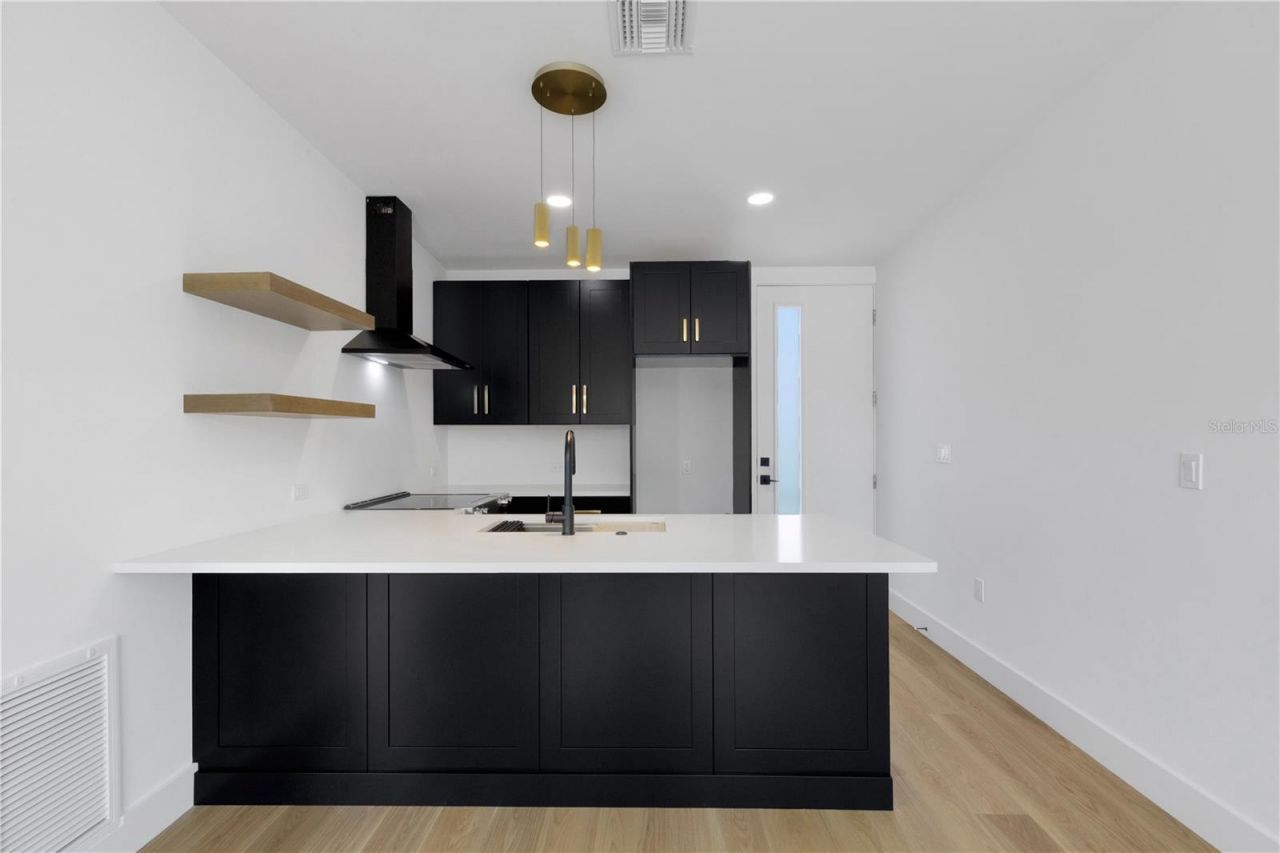 2079 Hibiscus Street, Sarasota, FL 34239 Photo
