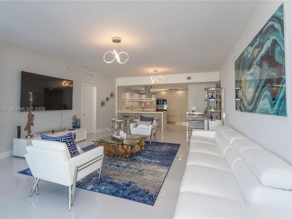 17111 Biscayne Blvd, Unit 505, North Miami Beach, FL 33160