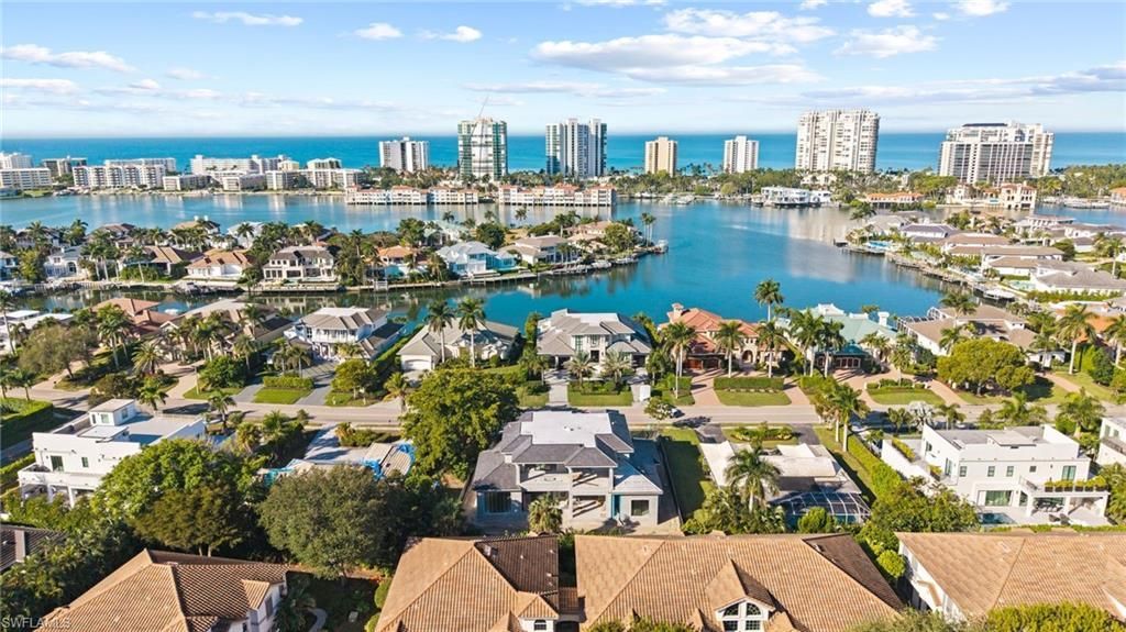 3840 Crayton Rd, Naples, FL 34103 Photo