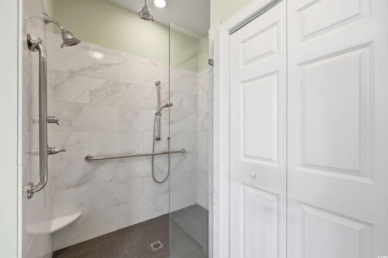 36 Montrose Ln. Photo 23