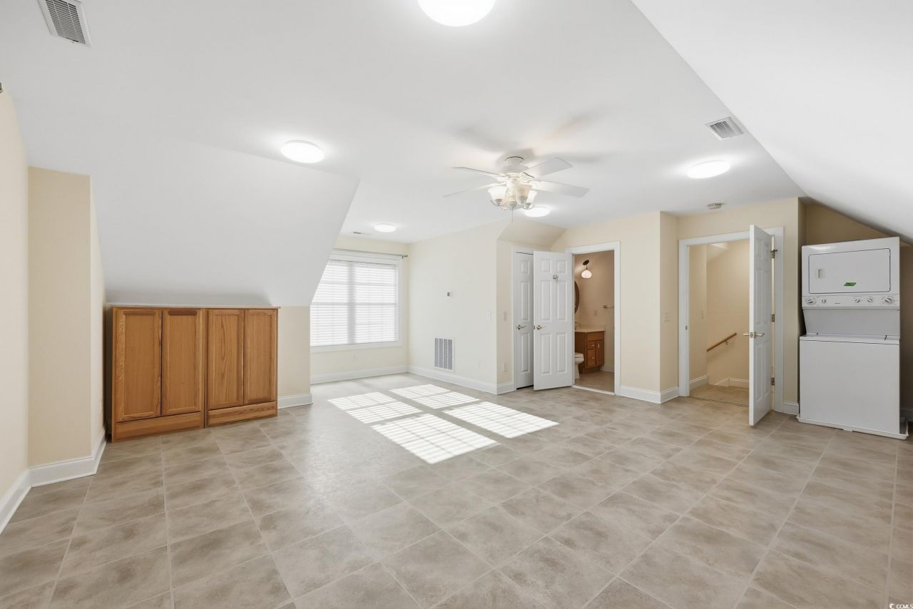 36 Montrose Ln. Photo 9