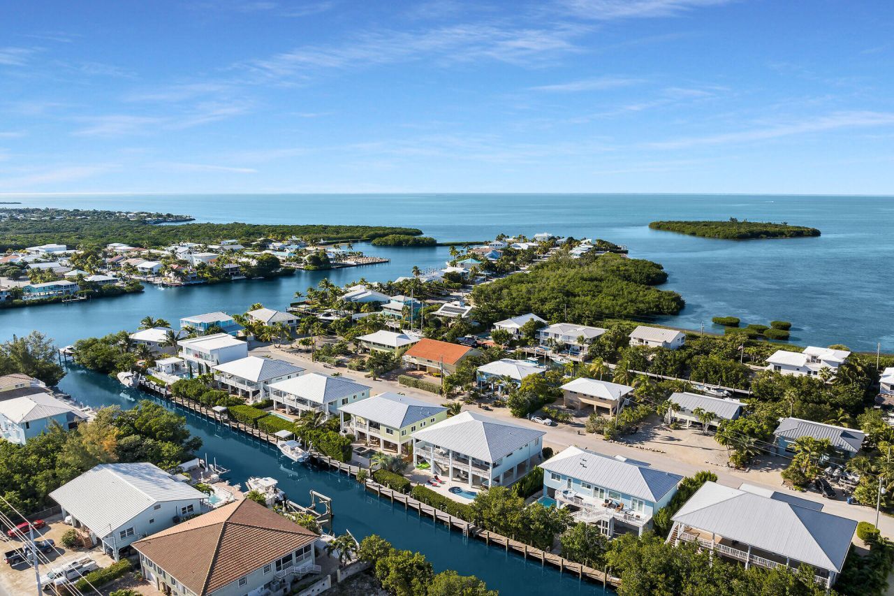 207 E Bruce Court, Marathon, FL 33050 Photo