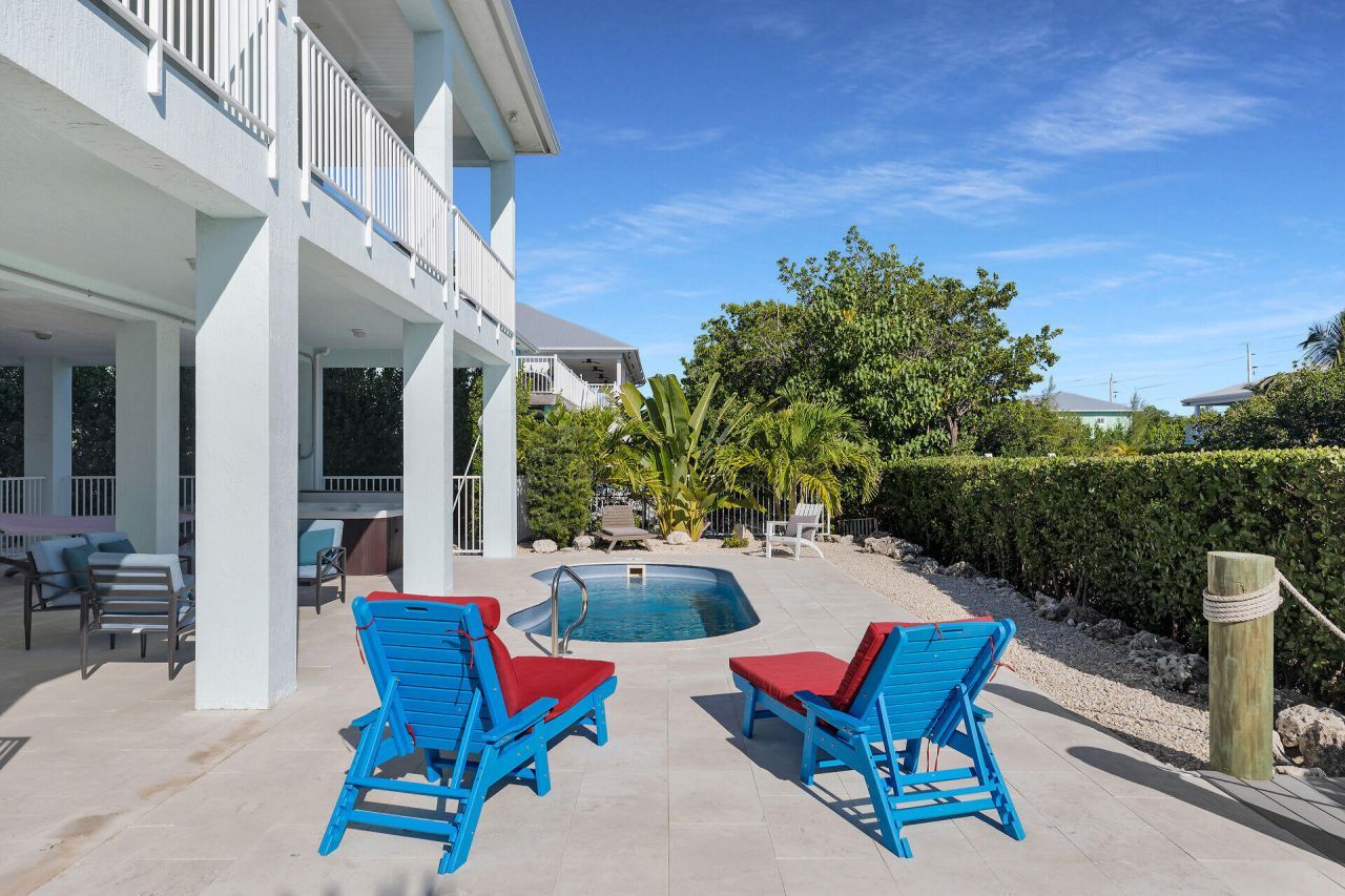 207 E Bruce Court, Marathon, FL 33050 Photo