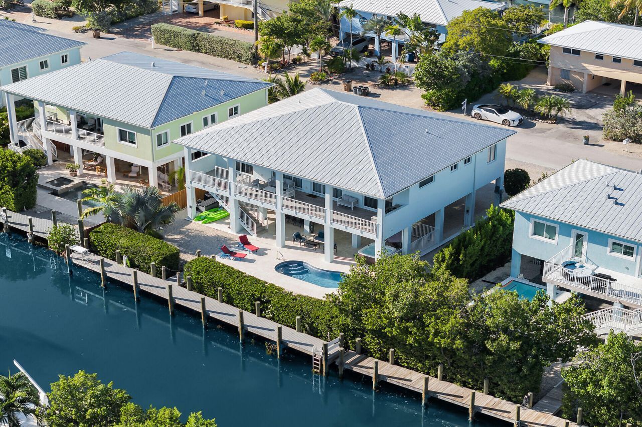 207 E Bruce Court, Marathon, FL 33050 Photo