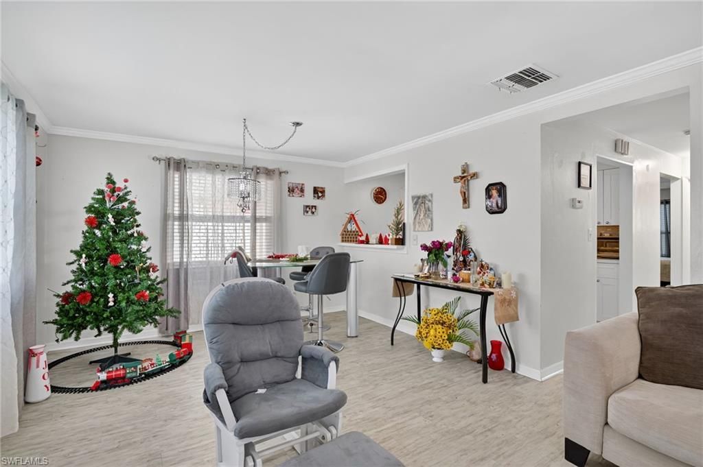 5 Pinewood Blvd, Lehigh Acres, FL 33936 Photo