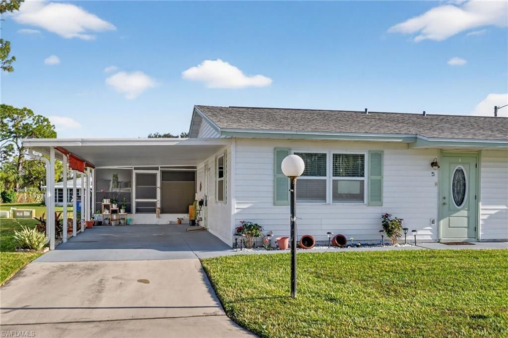 5 Pinewood Blvd, Lehigh Acres, FL 33936 Photo
