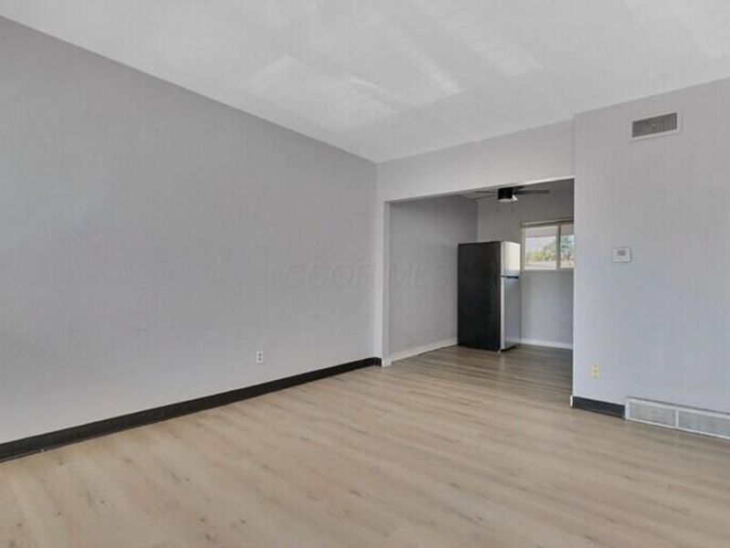 464 E Norwich Avenue, Unit 464 D, Columbus, OH 43201 Photo 3