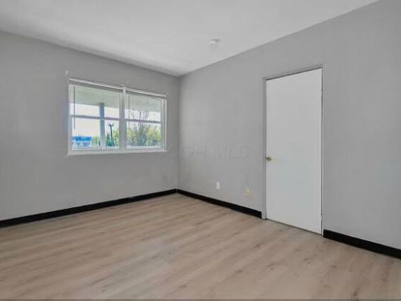 464 E Norwich Avenue, Unit 464 D, Columbus, OH 43201 Photo 6