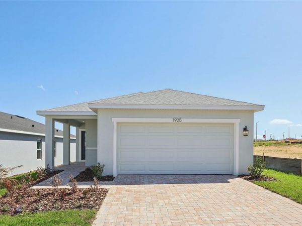 1925 DIAMOND HEAD CIRCLE, HAINES CITY, FL 33844