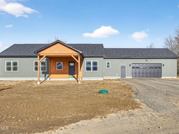 726 Groveside Road, Pittstown, NY 12028