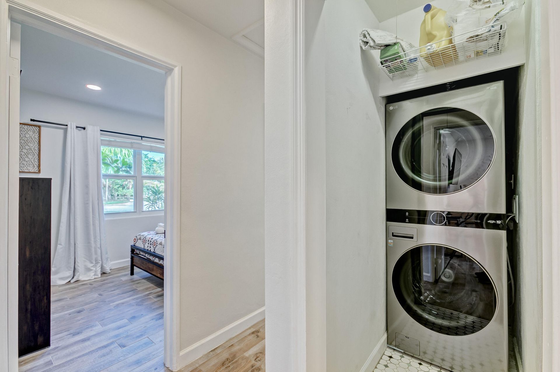 385 Hunter Street, West Palm Beach, FL 33405 Photo