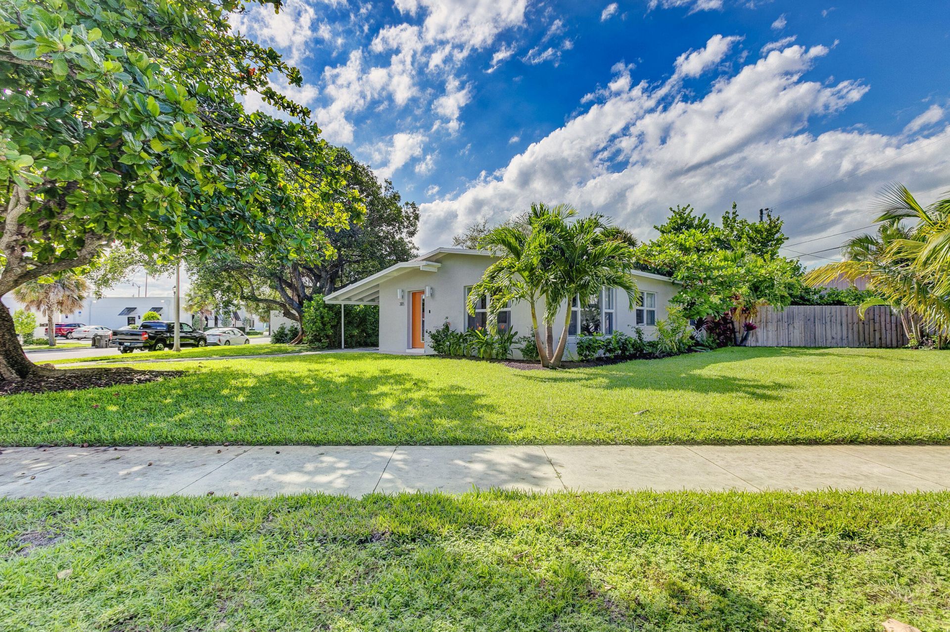 385 Hunter Street, West Palm Beach, FL 33405 Photo