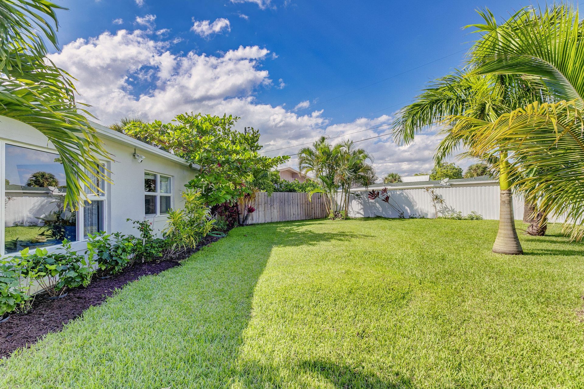 385 Hunter Street, West Palm Beach, FL 33405 Photo