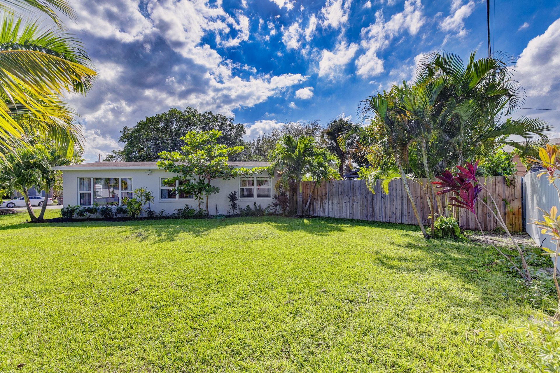 385 Hunter Street, West Palm Beach, FL 33405 Photo