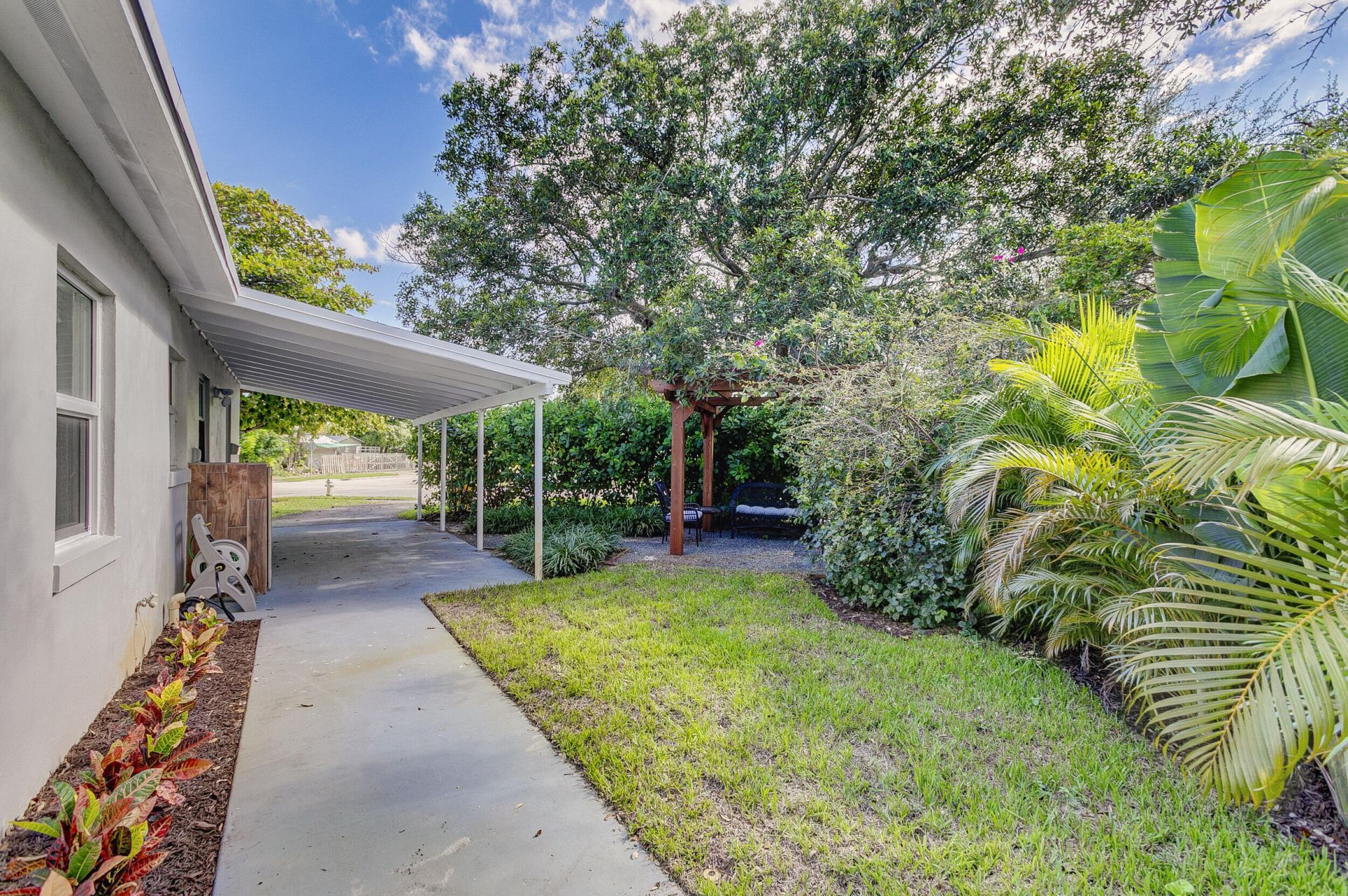 385 Hunter Street, West Palm Beach, FL 33405 Photo