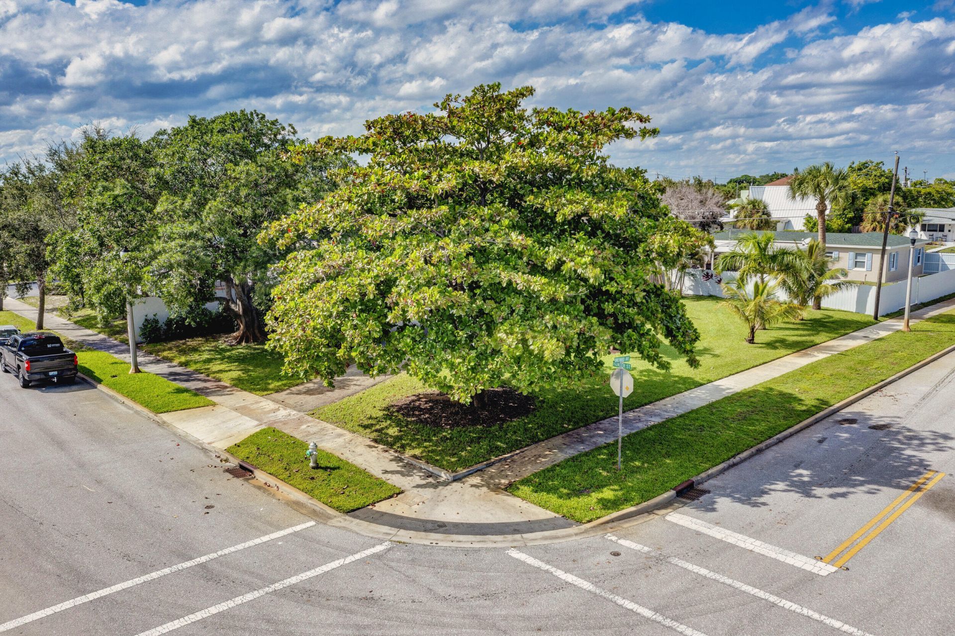 385 Hunter Street, West Palm Beach, FL 33405 Photo