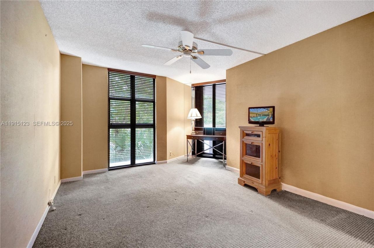 2000 Towerside Ter, Unit 301, Miami, FL 33138 Photo