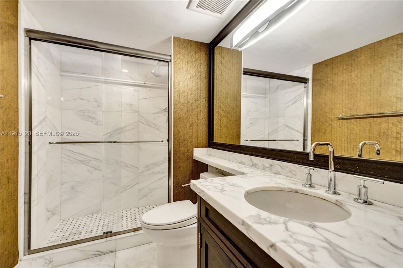 2000 Towerside Ter, Unit 301, Miami, FL 33138 Photo