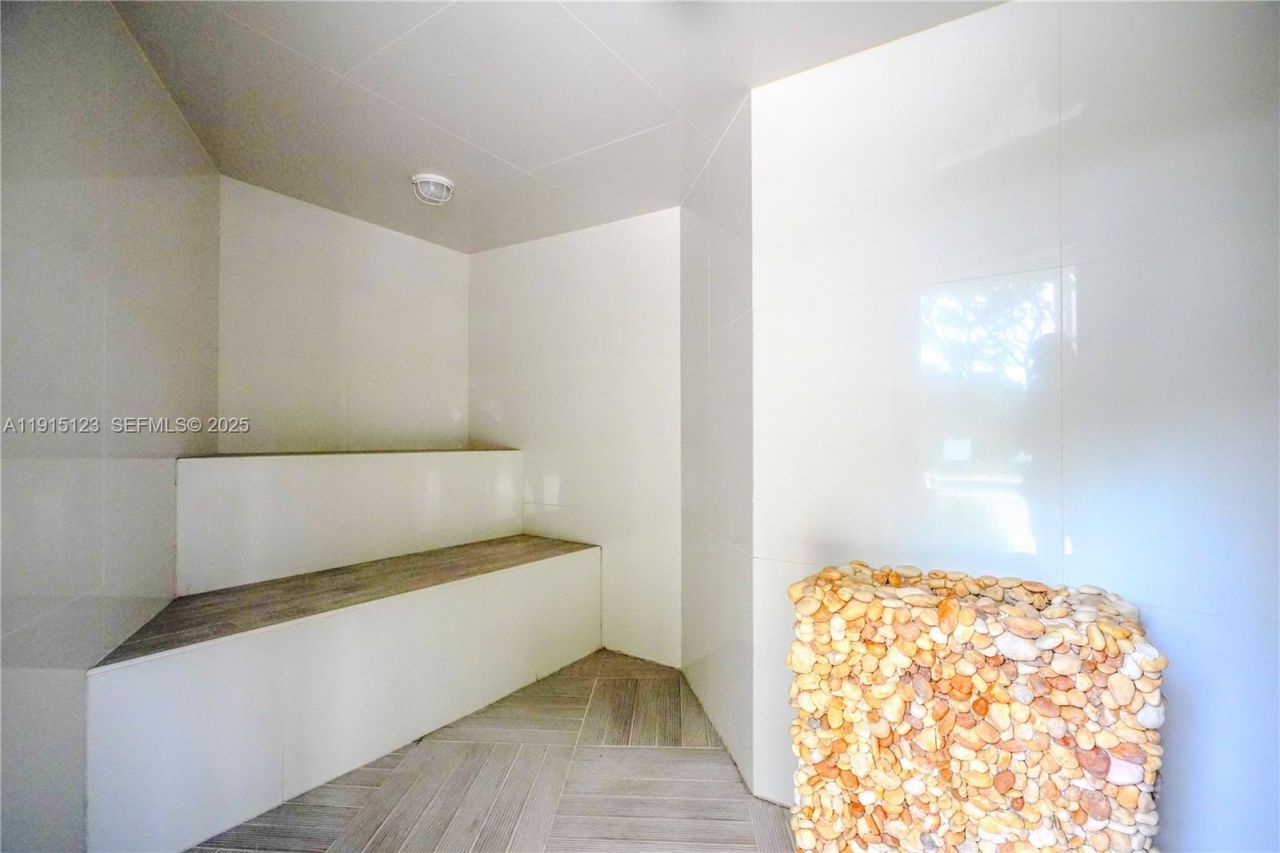 2000 Towerside Ter, Unit 301, Miami, FL 33138 Photo