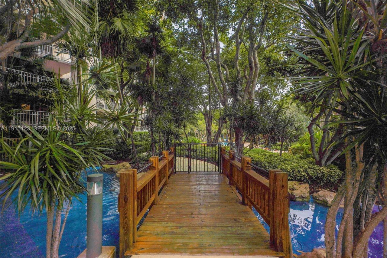 2000 Towerside Ter, Unit 301, Miami, FL 33138 Photo