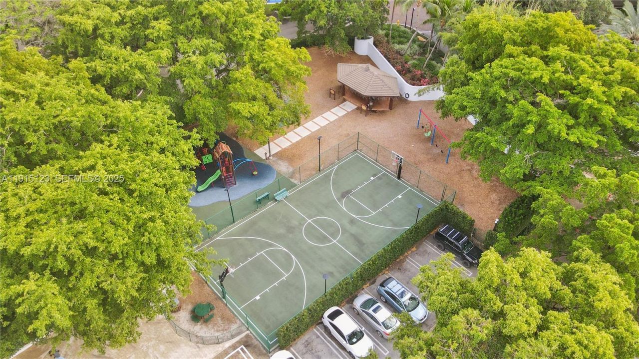 2000 Towerside Ter, Unit 301, Miami, FL 33138 Photo