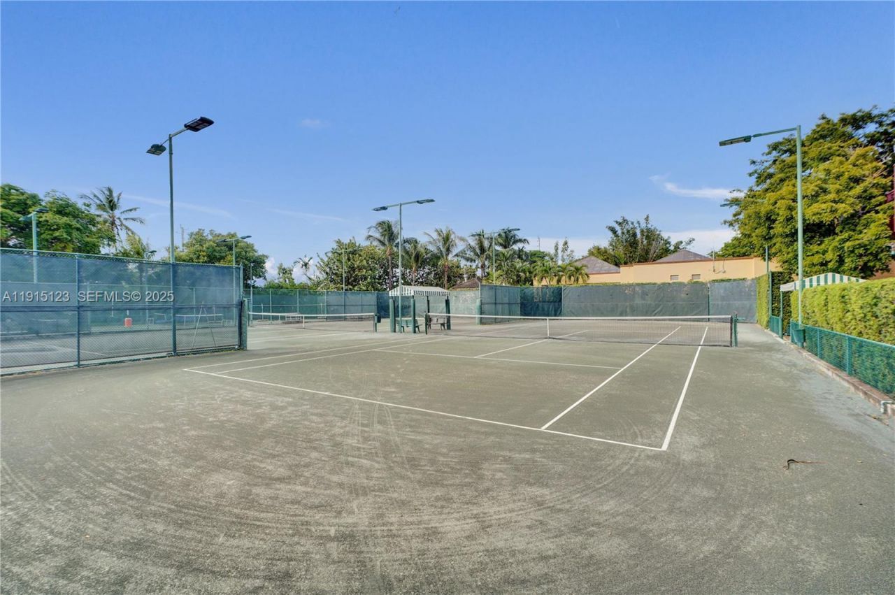 2000 Towerside Ter, Unit 301, Miami, FL 33138 Photo