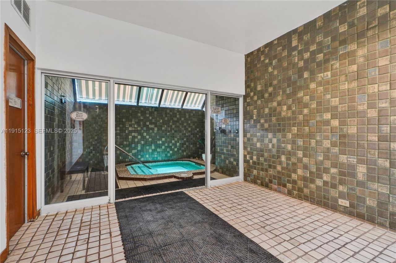 2000 Towerside Ter, Unit 301, Miami, FL 33138 Photo