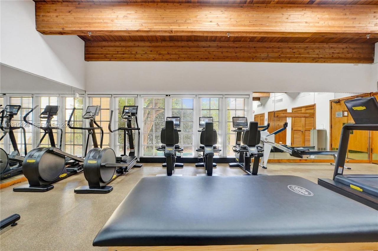 2000 Towerside Ter, Unit 301, Miami, FL 33138 Photo