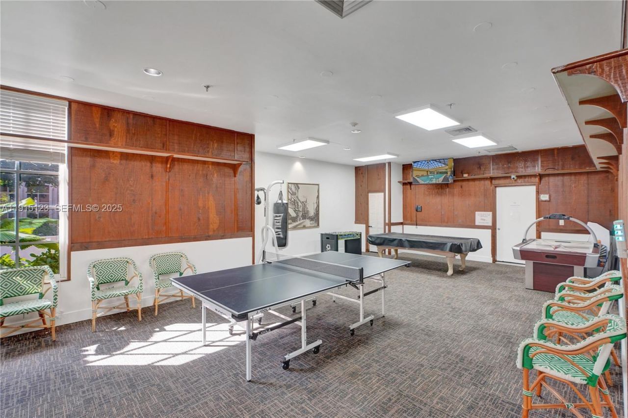 2000 Towerside Ter, Unit 301, Miami, FL 33138 Photo