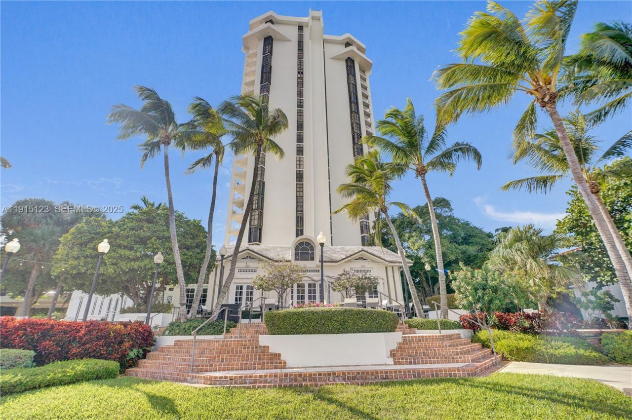 2000 Towerside Ter, Unit 301, Miami, FL 33138 Photo