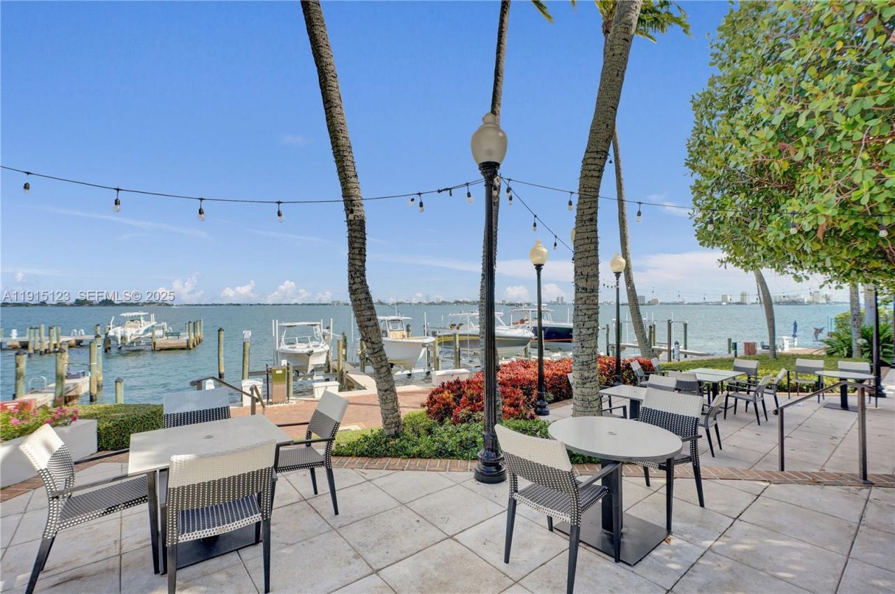 2000 Towerside Ter, Unit 301, Miami, FL 33138 Photo