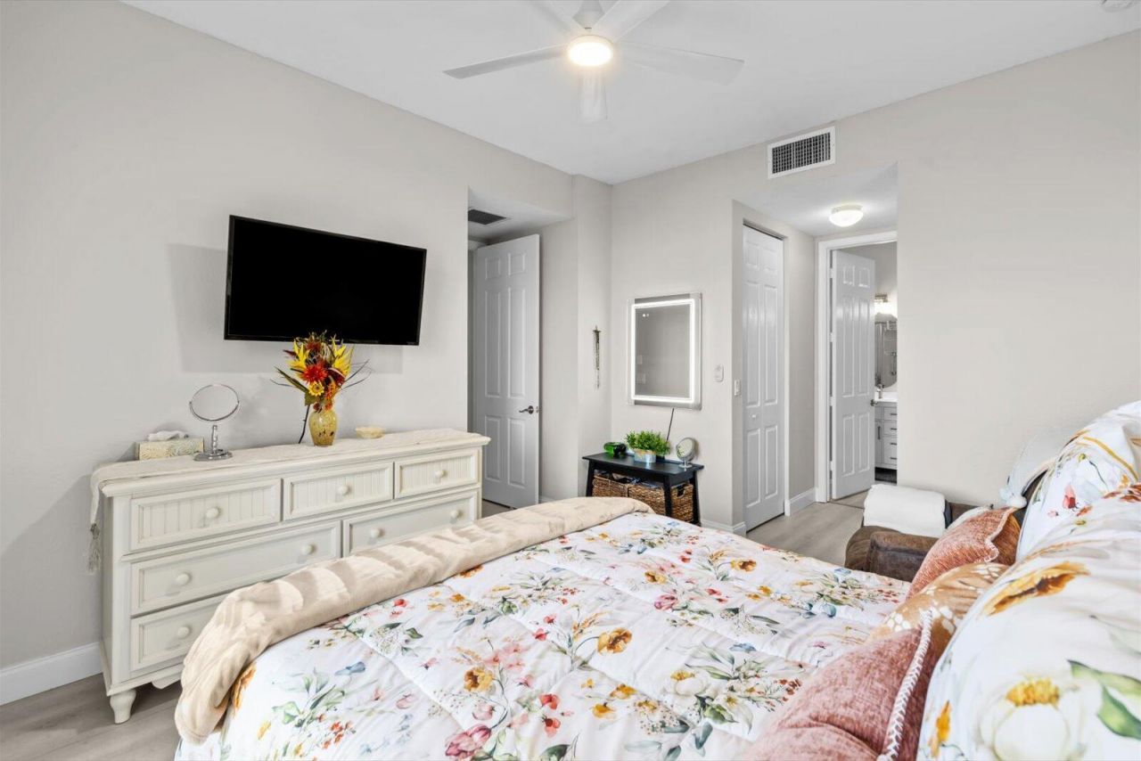 10480 SW Stephanie Way, Unit 3-206, Port Saint Lucie, FL 34987 Photo