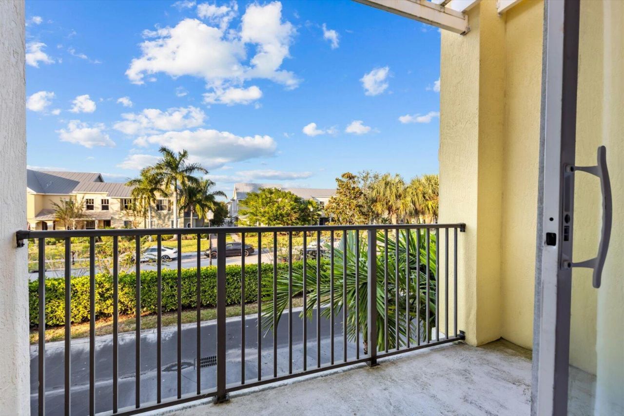 10480 SW Stephanie Way, Unit 3-206, Port Saint Lucie, FL 34987 Photo