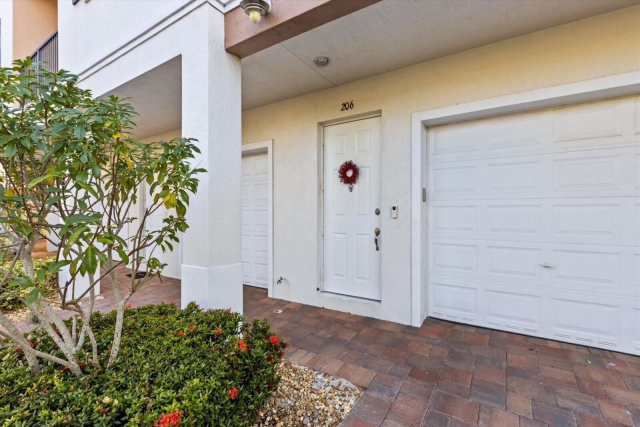 10480 SW Stephanie Way, Unit 3-206, Port Saint Lucie, FL 34987 Photo