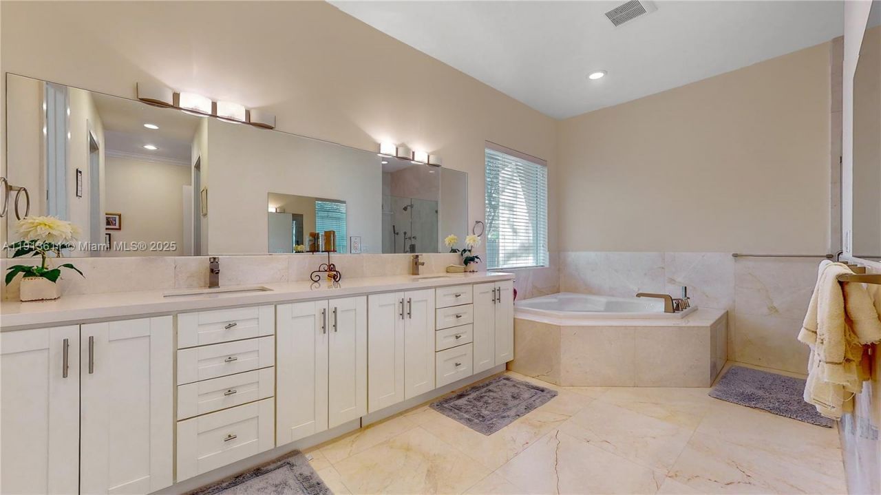 9424 SW 123rd Ter, Miami, FL 33176 Photo