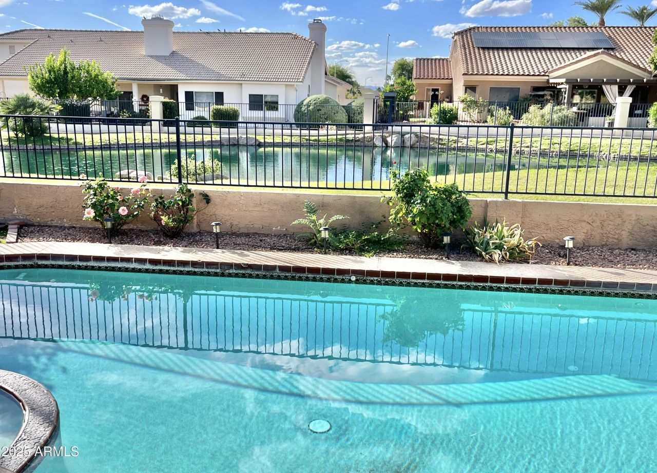 15136 N 86th Lane, Peoria, AZ 85381 Main Photo