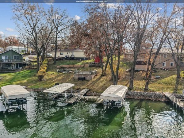 276 Center Point Drive, Montezuma, IA 50171