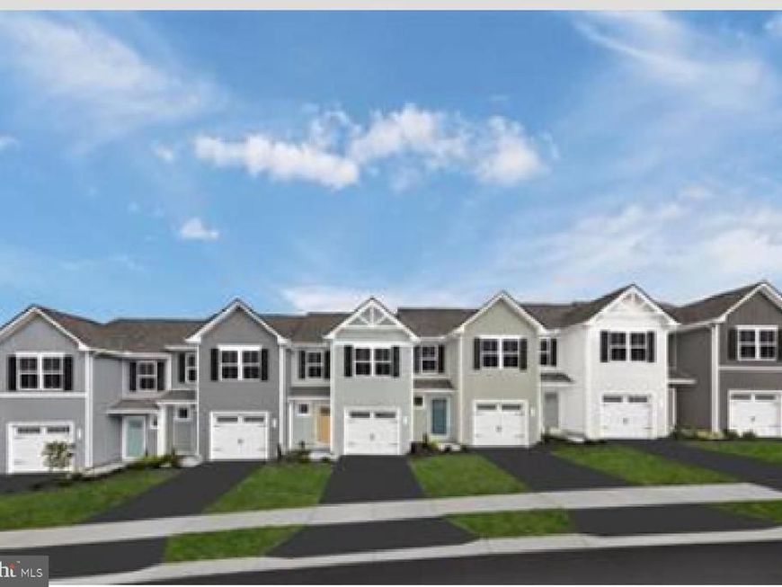 31 Debra Lane, Unit 61C, Carlisle, PA 17013 Main Photo