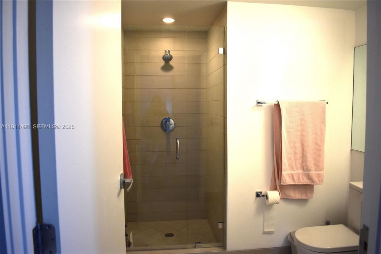 9940 W Bay Harbor Dr, Unit 6D-N, Bay Harbor Islands, FL 33154 Photo