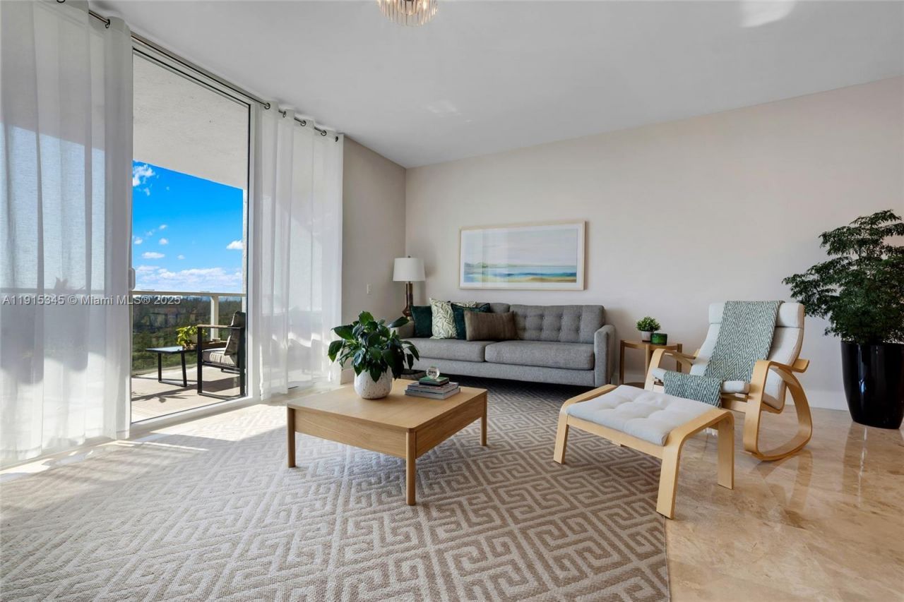 14951 Royal Oaks Ln, Unit 901, North Miami, FL 33181 Photo