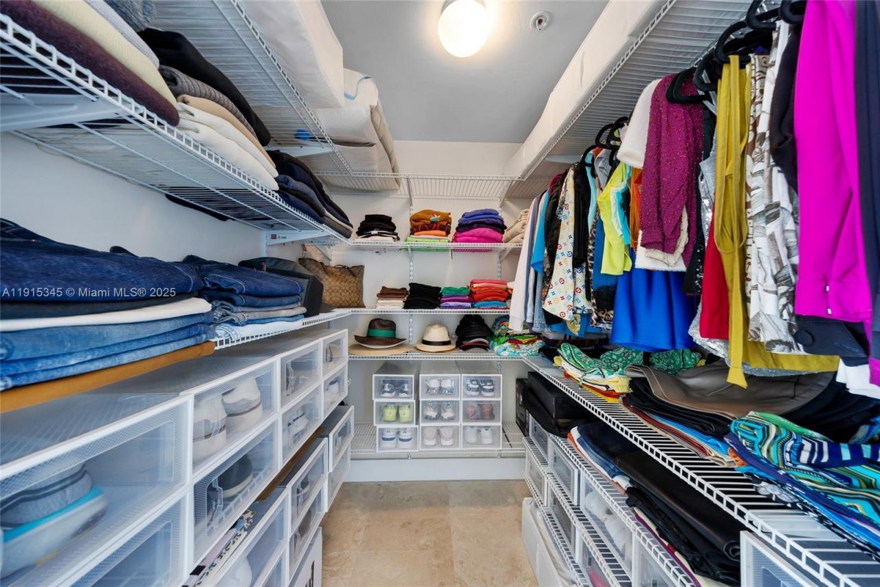 14951 Royal Oaks Ln, Unit 901, North Miami, FL 33181 Photo