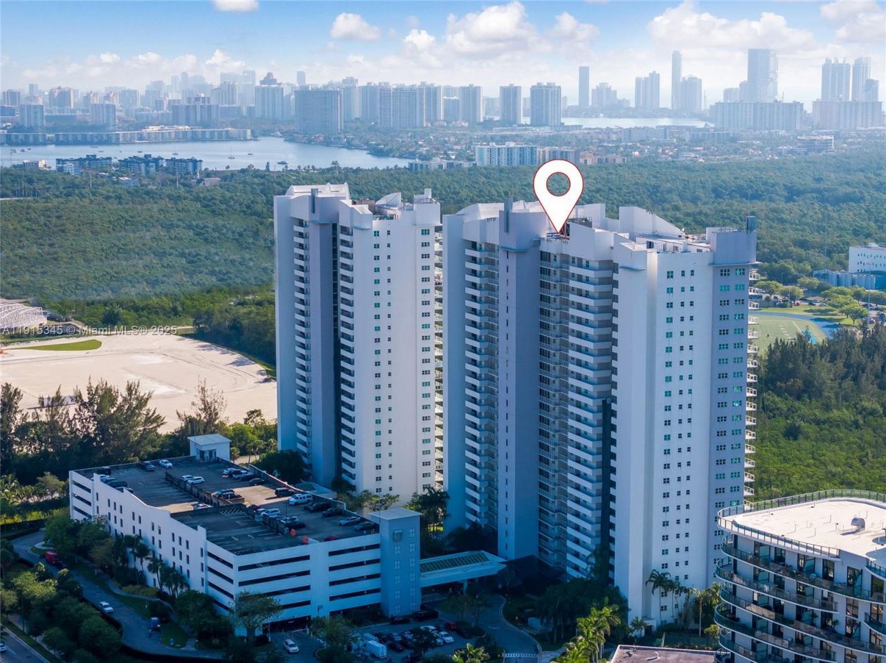 14951 Royal Oaks Ln, Unit 901, North Miami, FL 33181 Photo